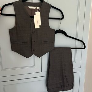 Janie and Jack special occasion gray pant and vest size 5